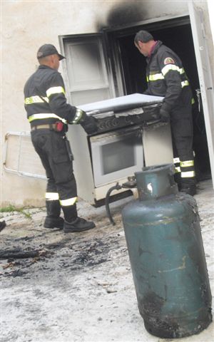 incendio casa centro storico