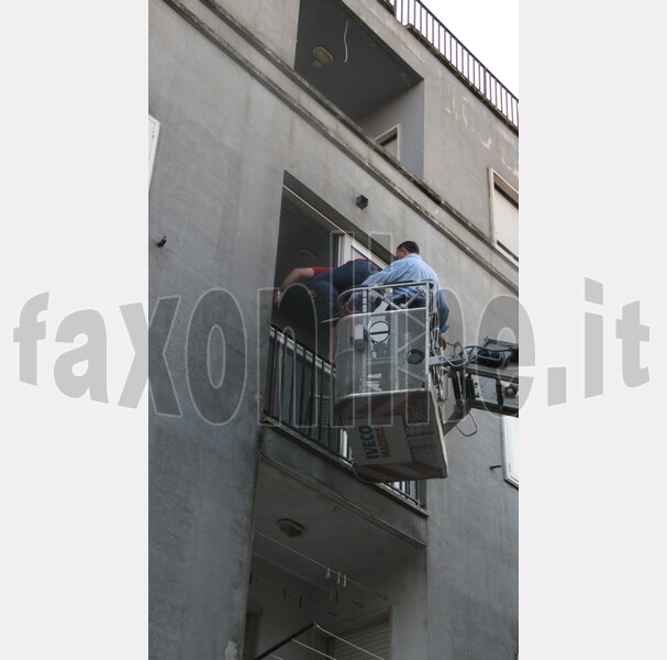 barricato_in_casa_san_pietro_piturno__1