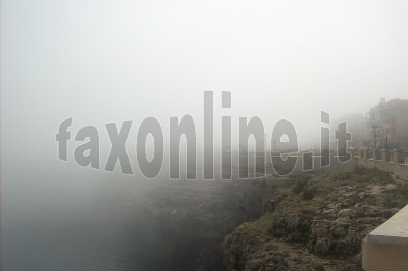 Nebbia_a_Polignano_15