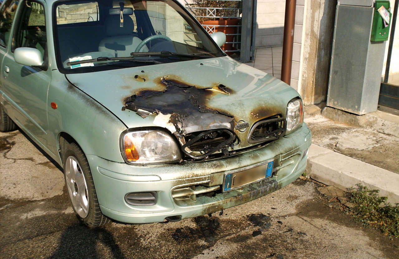 auto_in_fiamme_marilena_lerede