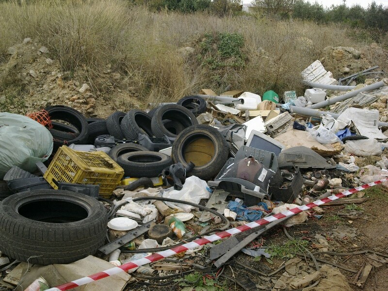 foto1_discarica_mola_di_bari