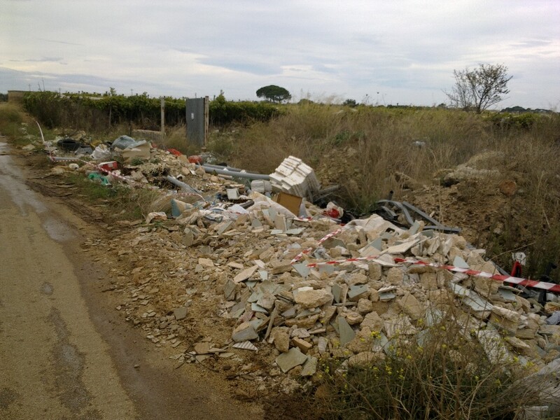 foto2_discarica_mola_di_bari