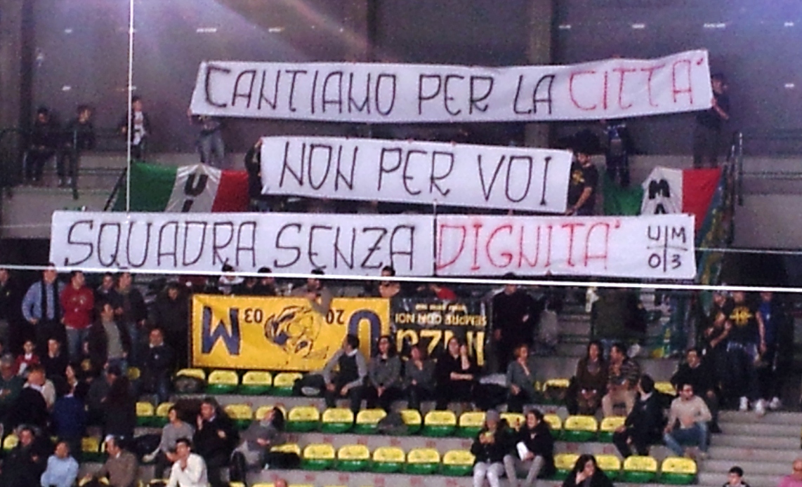 striscione_NModena