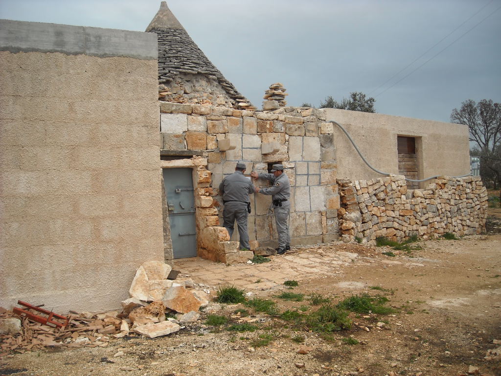 Sequestro_fabbricato_trulli