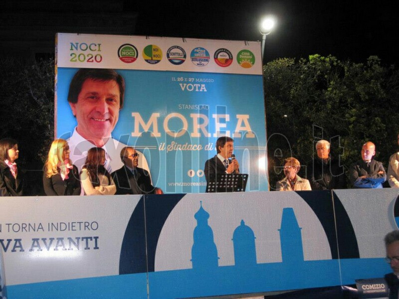 comizio_apertura_morea