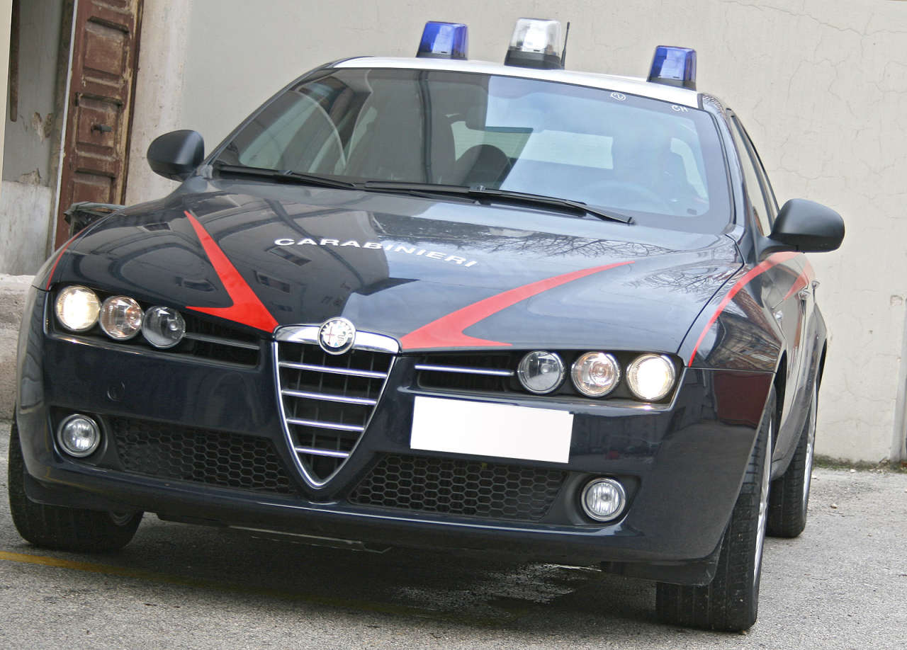 carabinieri-gazzella-2