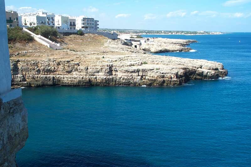 Polignano a mare - costa verso Nord