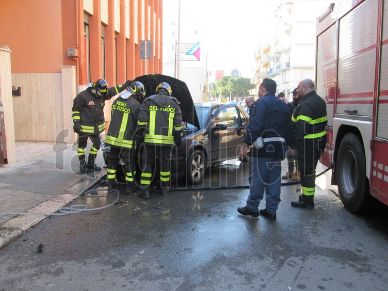 auto in fiamme-via lepanto 1