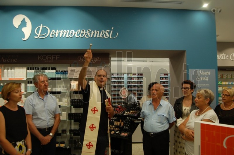 inaugurazione farmacia lavarra