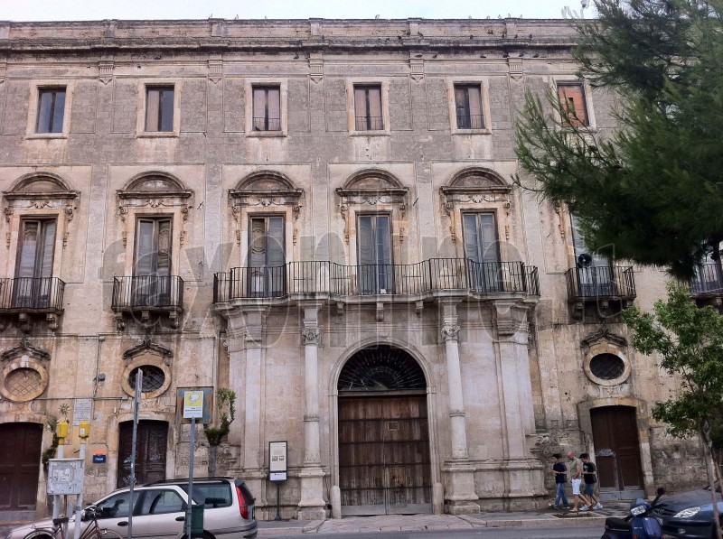 palazzo roberti