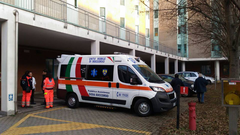 ambulanza gioia soccorso