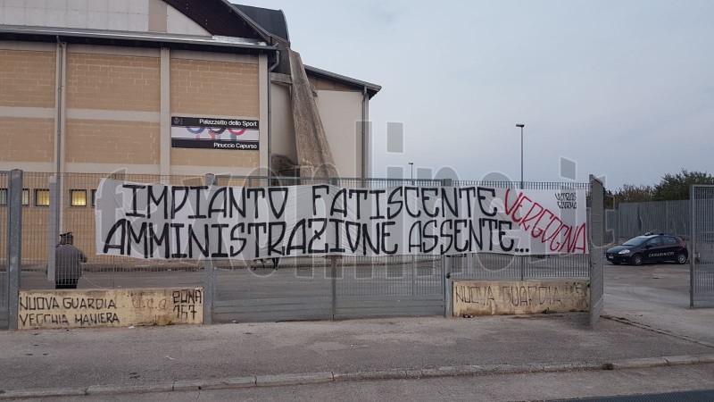 ultras contro amministrazione