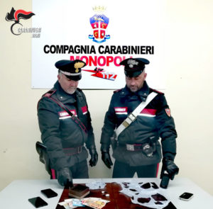 Monopoli - Arrestato pusher in locale della movida