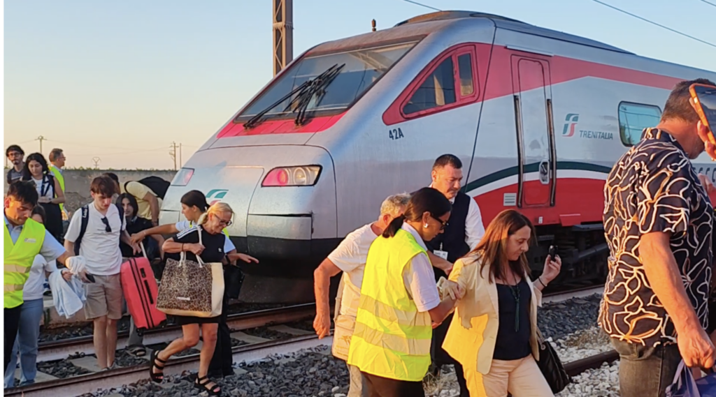 Disagi per i passeggeri del Frecciargento 8311 Roma–Bari [VIDEO]