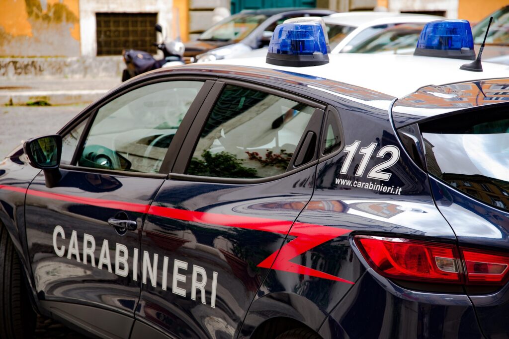 Auto dei carabinieri, Castellana Grotte